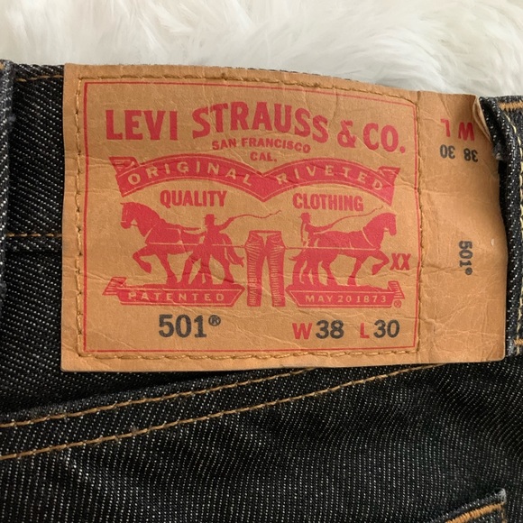 Dark charcoal levi’s 501’s - Picture 1 of 5